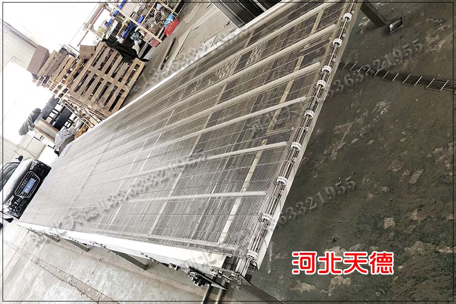 網(wǎng)帶輸送機(jī)