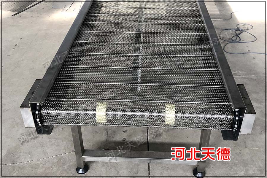 網(wǎng)帶輸送機(jī)